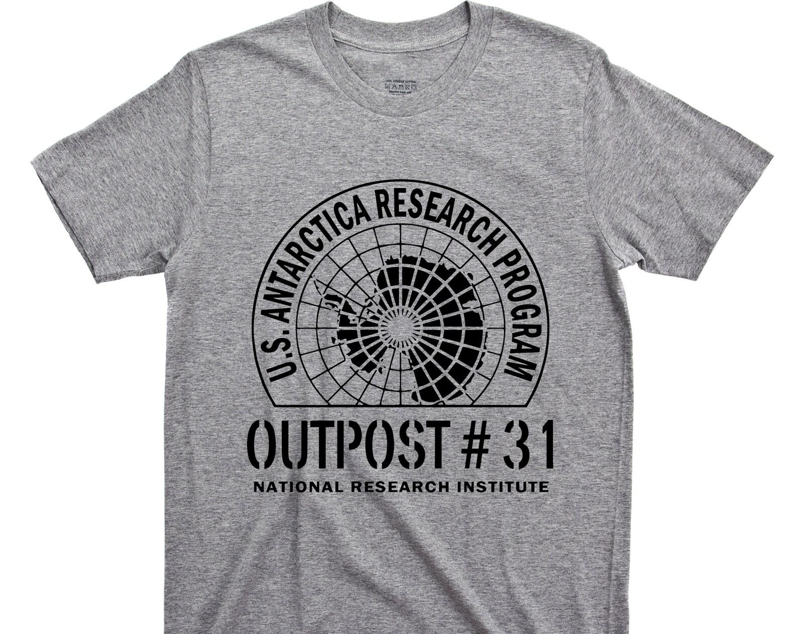 Outpost # 31 T Shirt U.S. Antarctica Research Program - The Thing Graphic TShirt L