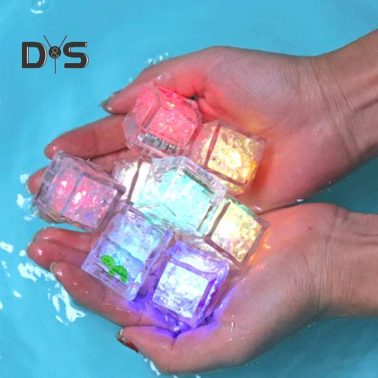 8 Adet Parlayan Banyo Küpleri Seti Deniz Hayvanı Grafikleri Çocuklar İçin Işıklı Banyo Oyuncağı Suyla Aktifleşen Duyusal Banyo Oyuncakları