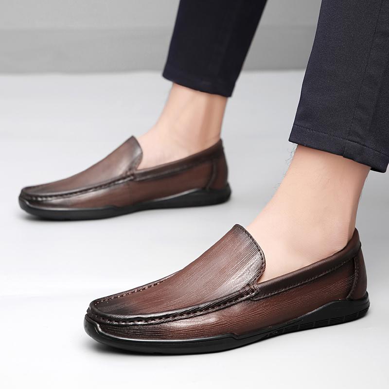 Fashion Soft Sole Male Flats Moccasin Casual Shoes New Men Dress Shoes All-match Loafers Men's Genuine Leather Slip-on Walking Shoes