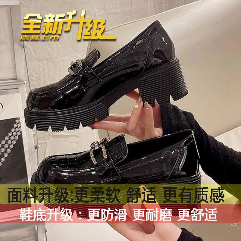 

British style small leather shoes women s 2025 new spring and autumn popular platform shoes children s super fire black patent leather loafers 35