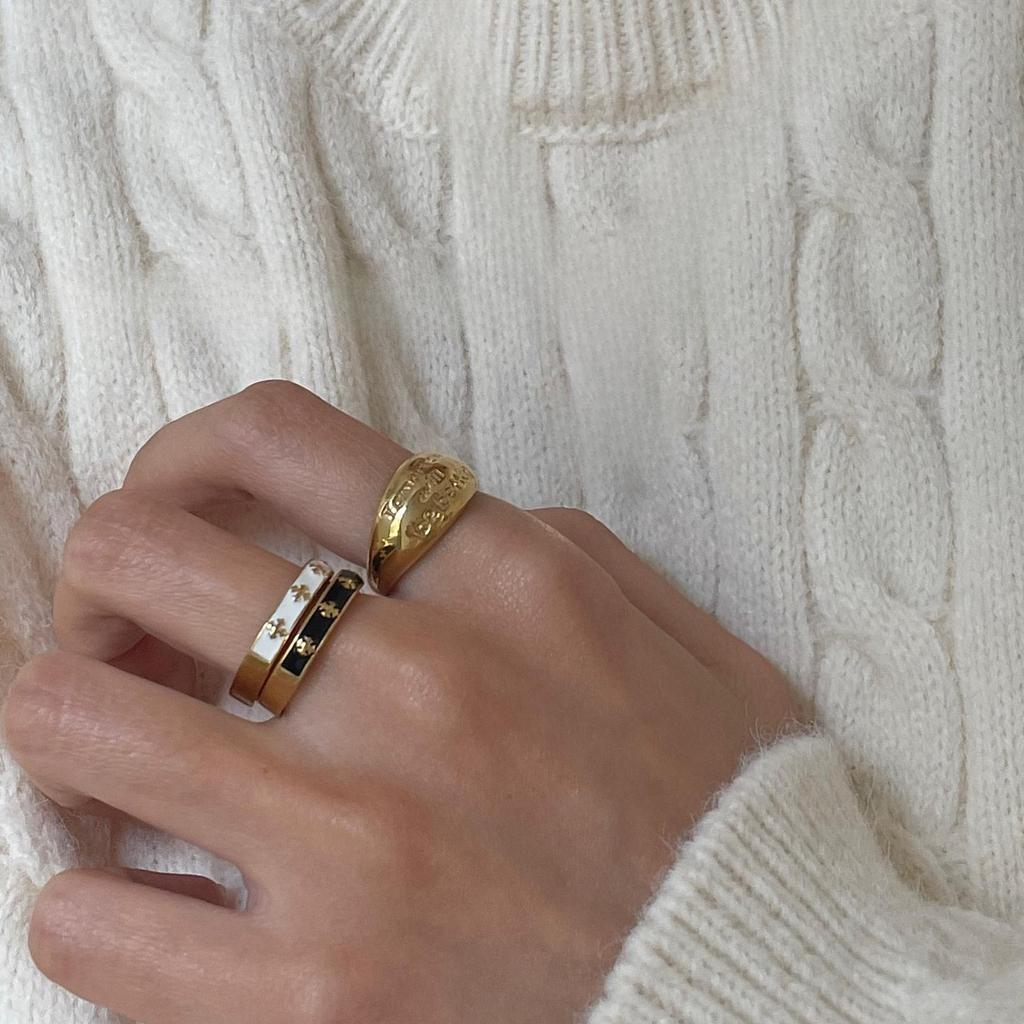 Simple and Sweet Oil Dripping Iris Ring Titanium Steel Electroplating Advanced Sense Ring Niche Flower Woman