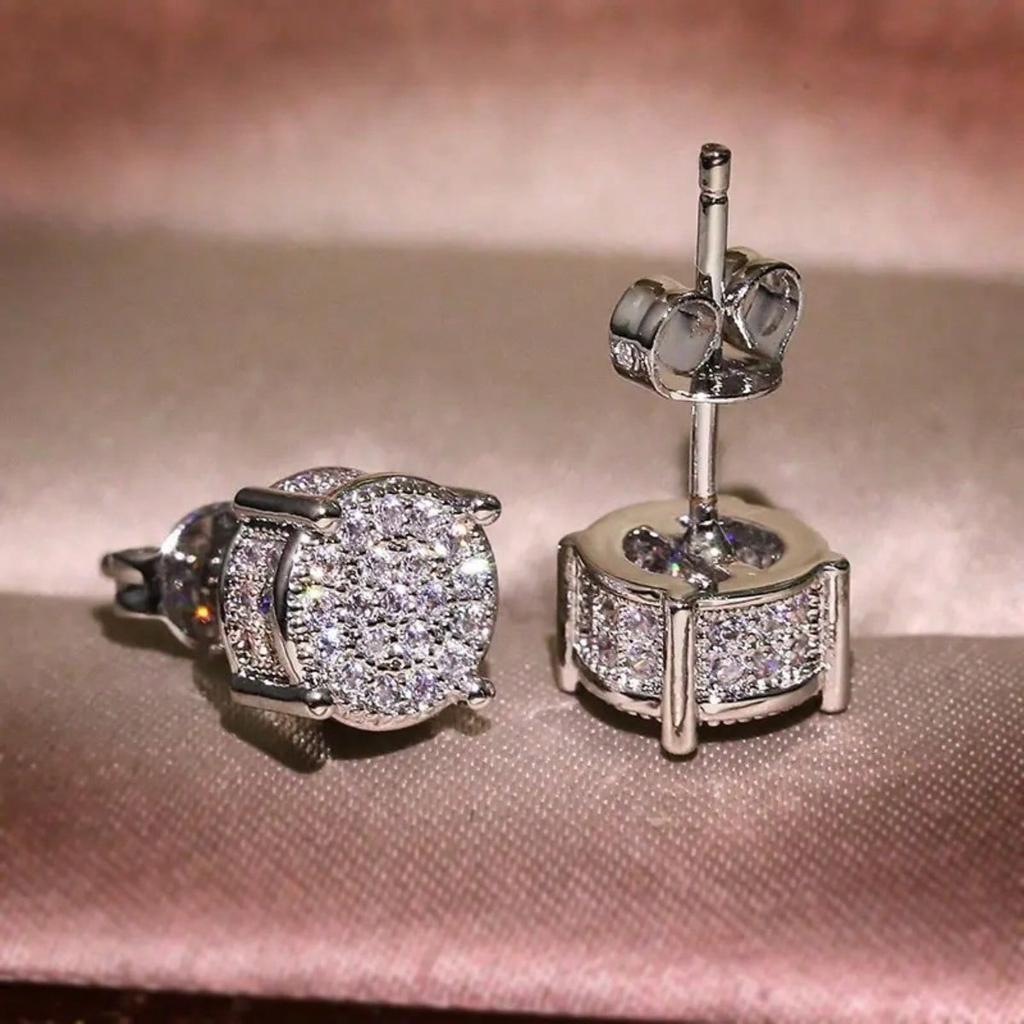 1 Pair of Fashionable Earrings for Women, Set with Synthetic Zircon Earrings, Suitable for Daily Casual Wear and Holiday Gift Giving