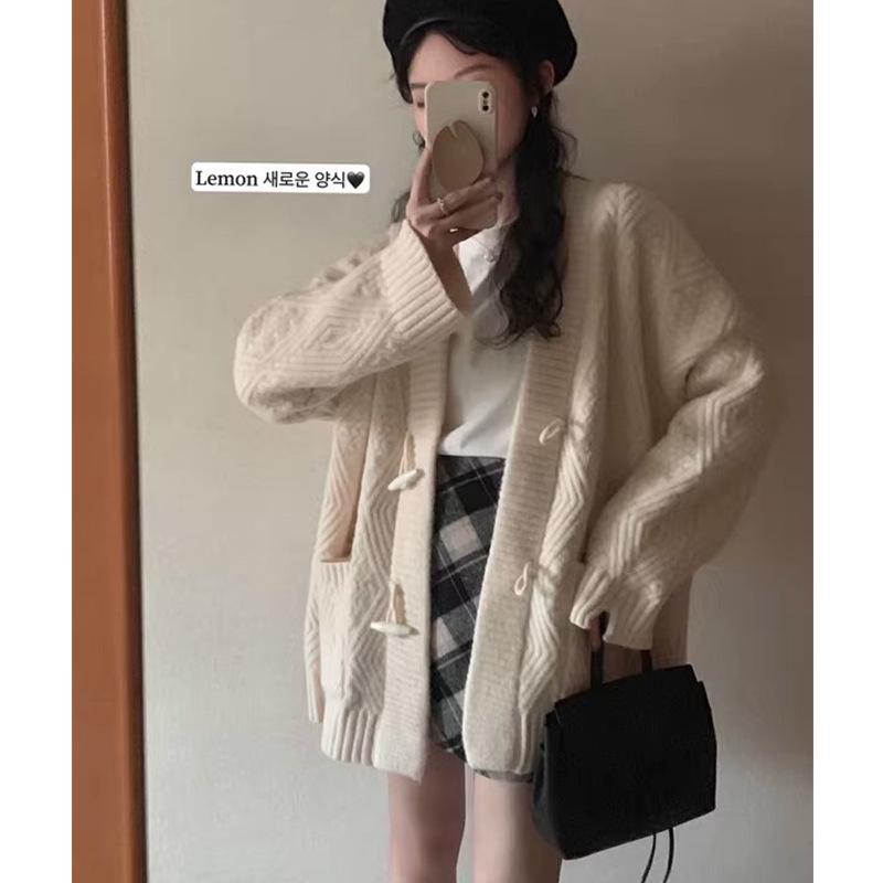 Women's Retro Loose Knit Cardigan with Toggle Buttons - Mid-Length, Thickened, Perfect for Autumn and Spring