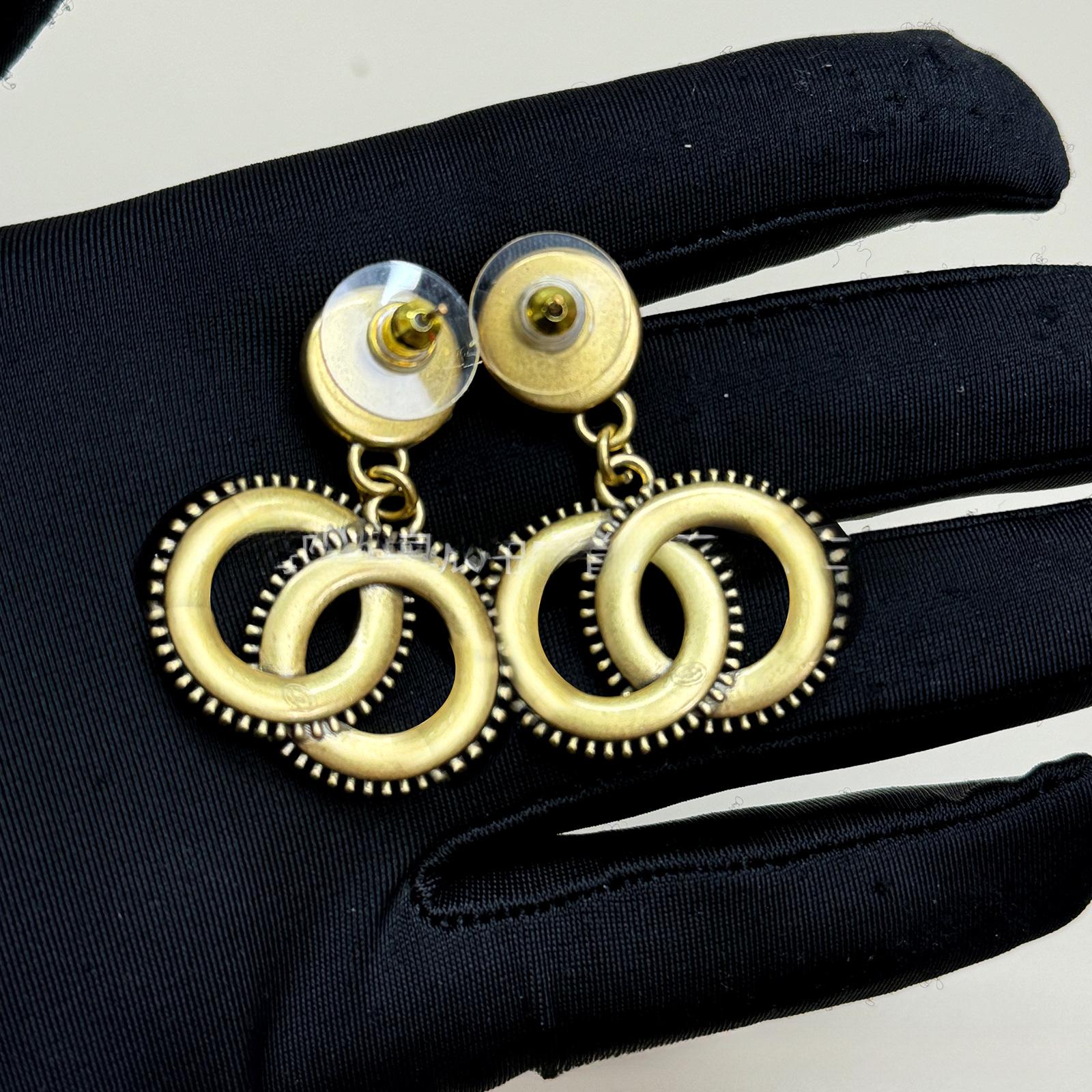 

Серьги в стиле двойной буквы C, Жемчужные серьги, Серьги класса люкс золотой