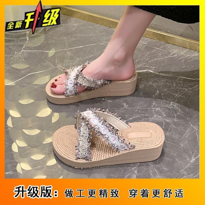 2025 summer new versatile comfortable casual slippers fashion vacation platform outer wear cross belt beach shoes women