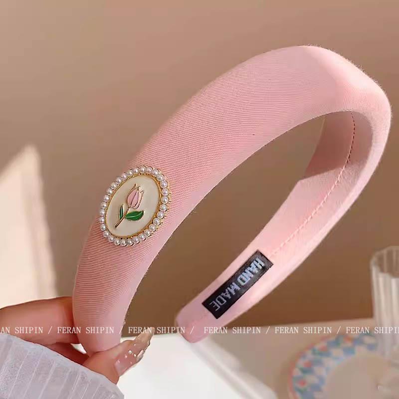 Women's Wide Edge White Sponge Headband - Stylish, Comfortable, Low-Pressure Hair Accessory