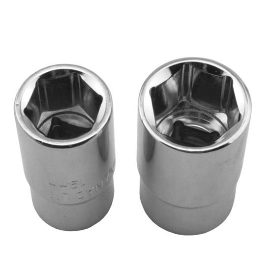 Telescopic Wheel Wrench Socket 380-550mm Retractable RV Sleeve Tire Nut Retractable Tire Nut Wrench Wheel Tool