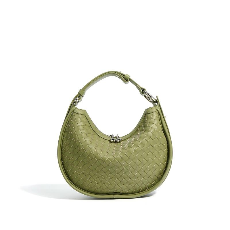 New Leather Woven Crescent Bag Spring and Summer Casual Fashion Shoulder Bag Niche Design Underarm Bag High-end Women's Bag