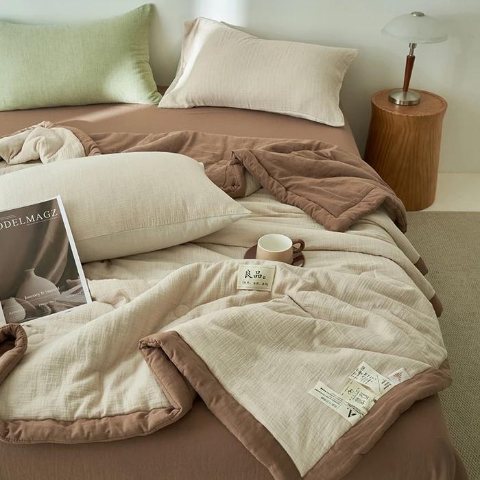 

Комплект из 4 предметов: летнее одеяло из двухслойной пряжи класса А из соевого волокна, одеяло для кондиционера из мятой пряжи, тонкое моющееся одеяло 200x230cm 4pcs