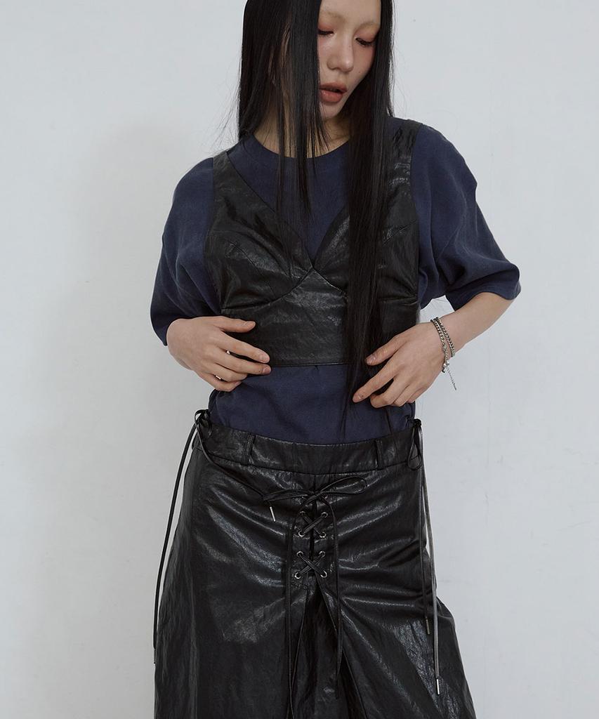 Uusoo Leather Eyelet Skirt_ Black