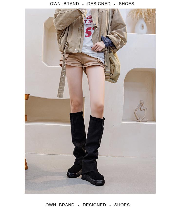 Botas Longas Detacháveis de Cano Alto com Manga Dupla: Design da Moda Feminina Outono/Inverno 2025 com Bico Aberto na Ponta.