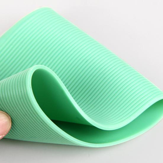 Chránič dna pohárku na vodu Neklouzavý Protiopaření Láhev na vodu Silikonový návlek na baňku Spodní kryt pohárku Ochranný kryt pohárku Příslušenství