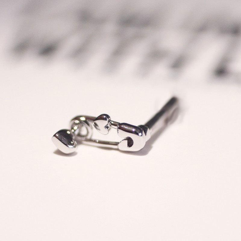 Korean Style Pin Earring Paper Clip Earrings Love Pendant Cold Style Punk Hyuna Earrings