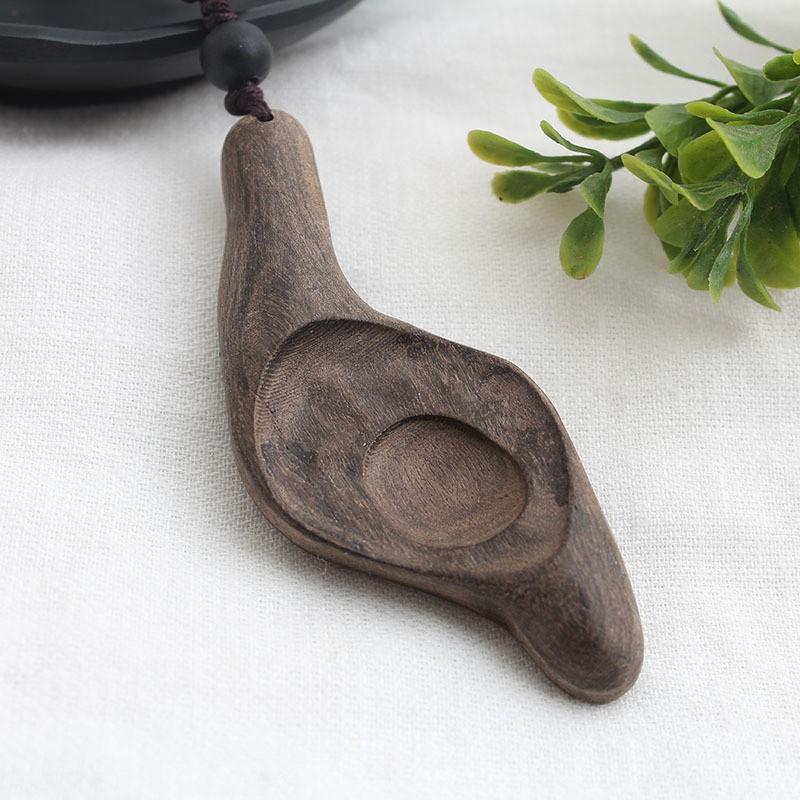Handmade Wooden Pendant Necklace Ethnic Boho Style Long Chain Leaf Design Natural Women