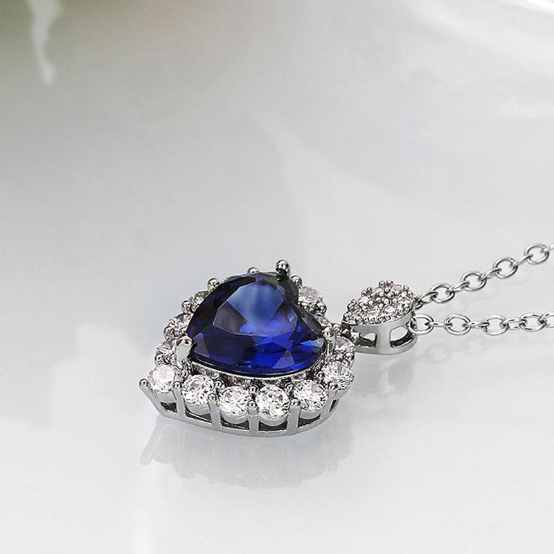 Huitan Wunderschöne blaue Herz-Halskette für Damen, Hochzeit, Party, brillante Zirkonia, elegantes Damen-Accessoire, Jahrestagsgeschenk, Modeschmuck