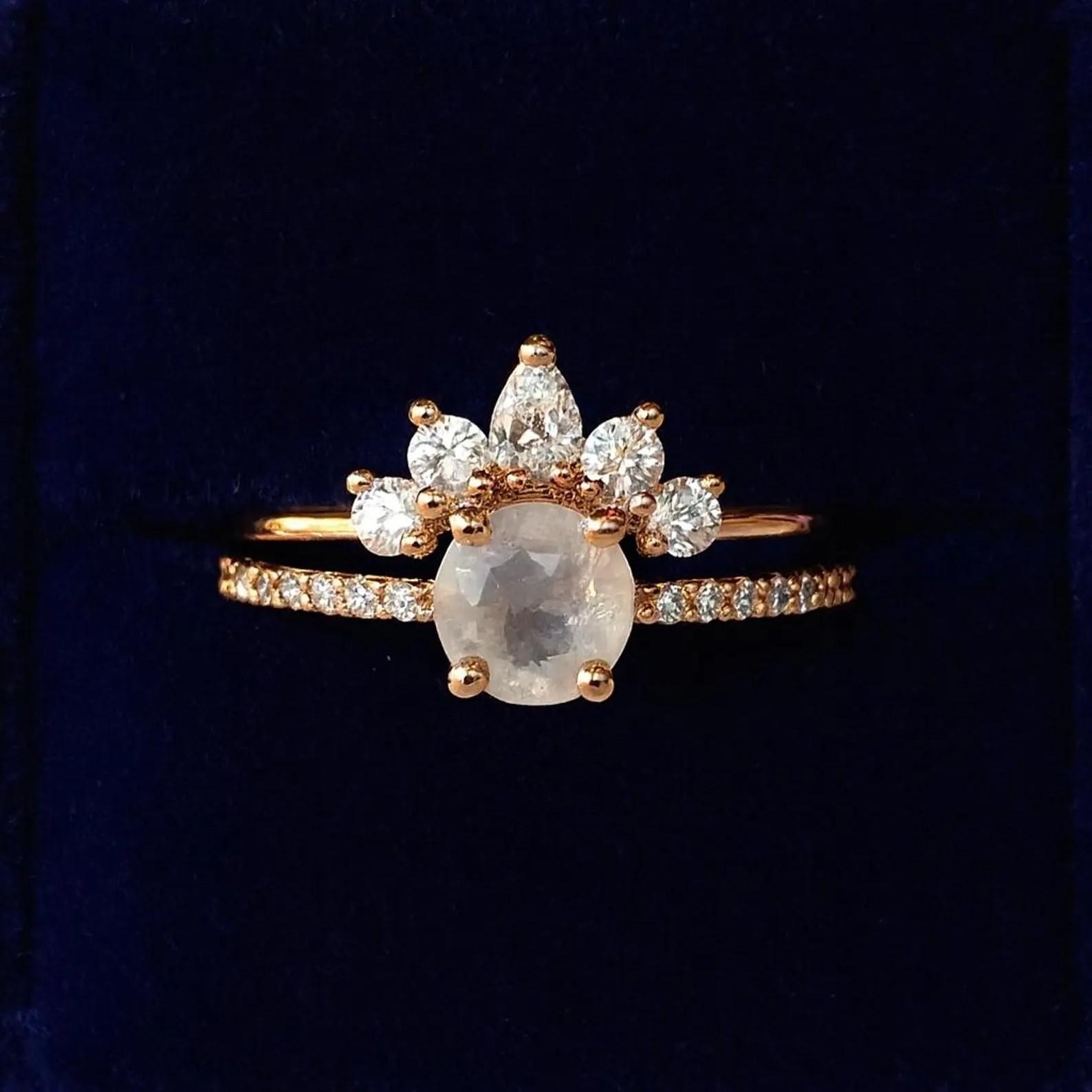 

Комплект обручальных колец с лунным камнем - Кольцо для помолвки с лунным камнем Синий огонь , Юбилейное кольцо, Комплект колец из розового золота с лунным камнем и кубическим цирконием, Подарок с камнем-июньским талисманом K