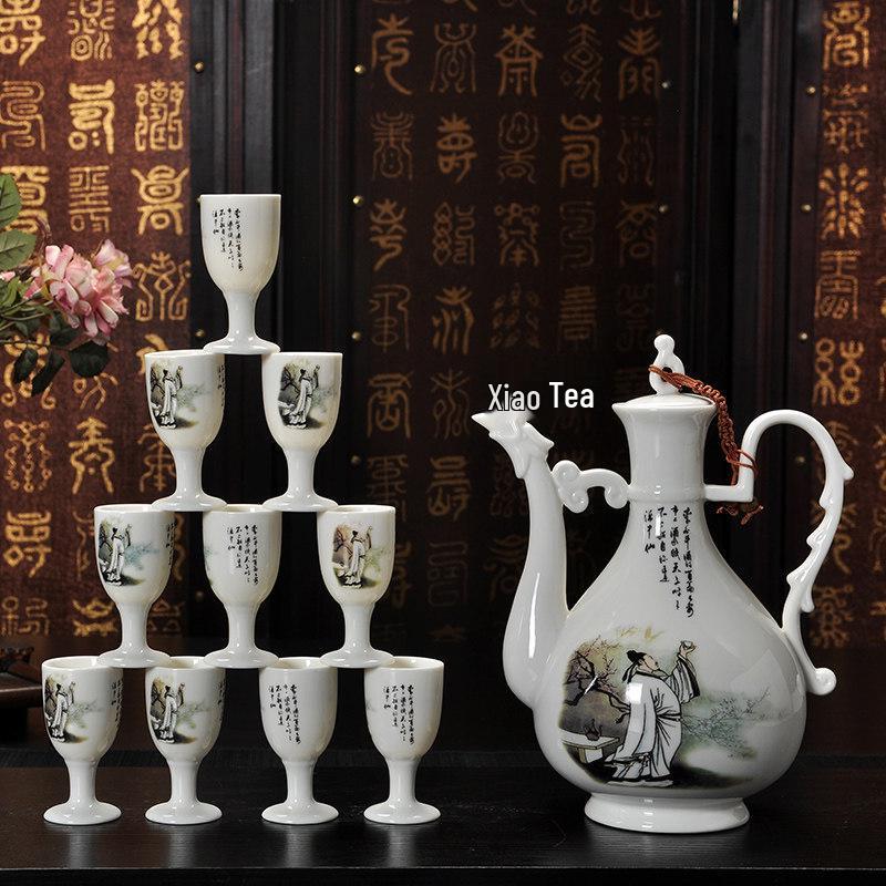 Antique Style Ceramic Wine Set: Decanter & Small Baijiu Cups