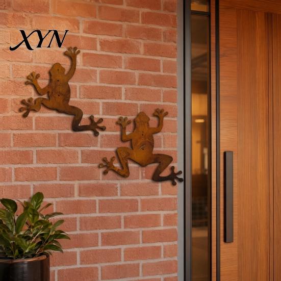 Wooden Door Iron Decor 2Pcs Metal Gecko Frog Wall Art, Rustic Lizard for Outdoor Garden, Anti-rust Patio & Yard, Distressed Finish Animal Hanging