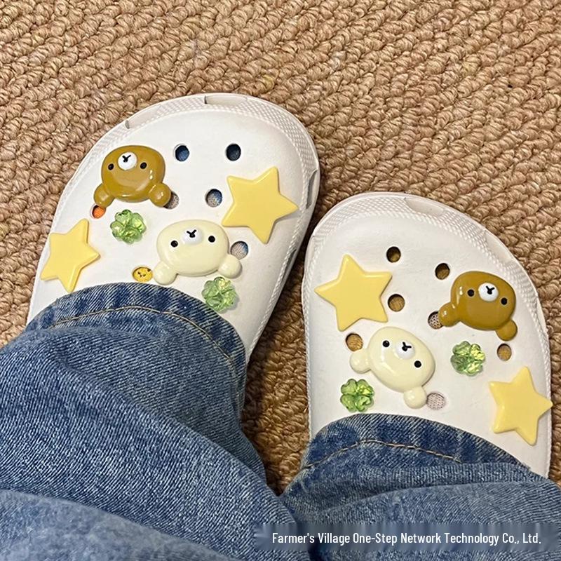 Luksusowy zestaw akcesoriów Crocs z motywem kotka: Zdejmowane ozdobne klamry do sandałów dla dziewczynek