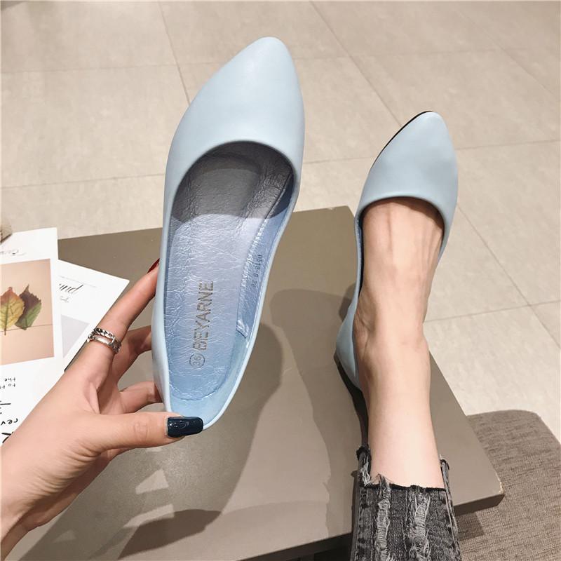 Fashion Soft soled shallow mouth spring pointed women's flat shoes are casual fashionable simple comfortable single women's shoes