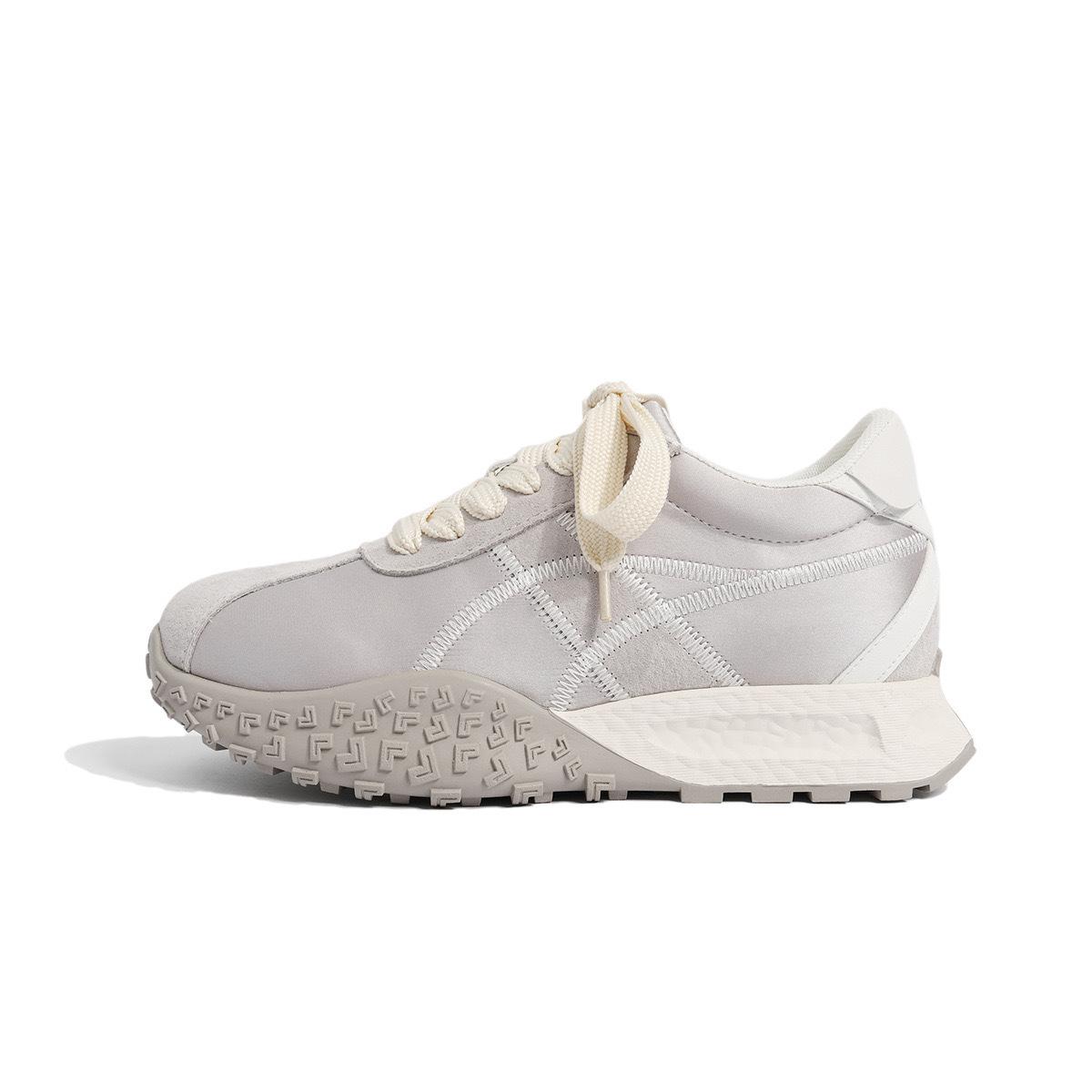 

Cowhide version~ Su Yinyin crescent moon inner height increase 6cm popcorn platform casual sports shoes Forrest Gump shoes women s training shoes 40