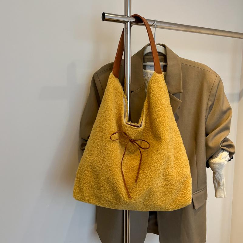 Foreign Fashion Underarm Bag Women's 2025 Autumn and Winter New Simple Casual Large-capacity Tote Bag for Commuting To Work