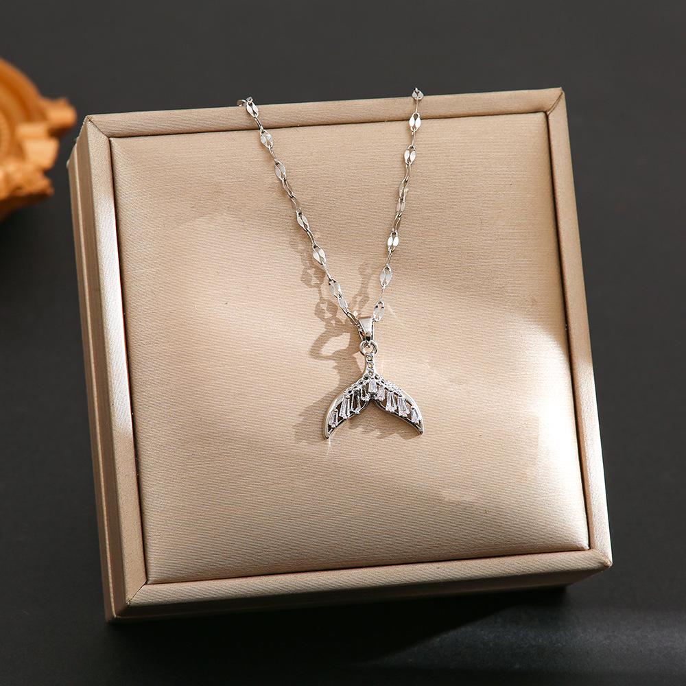 Women's Silver Titanium Steel Necklace with Micro-Inlaid Zircon - Elegant, Durable Clavicle Chain Jewelry