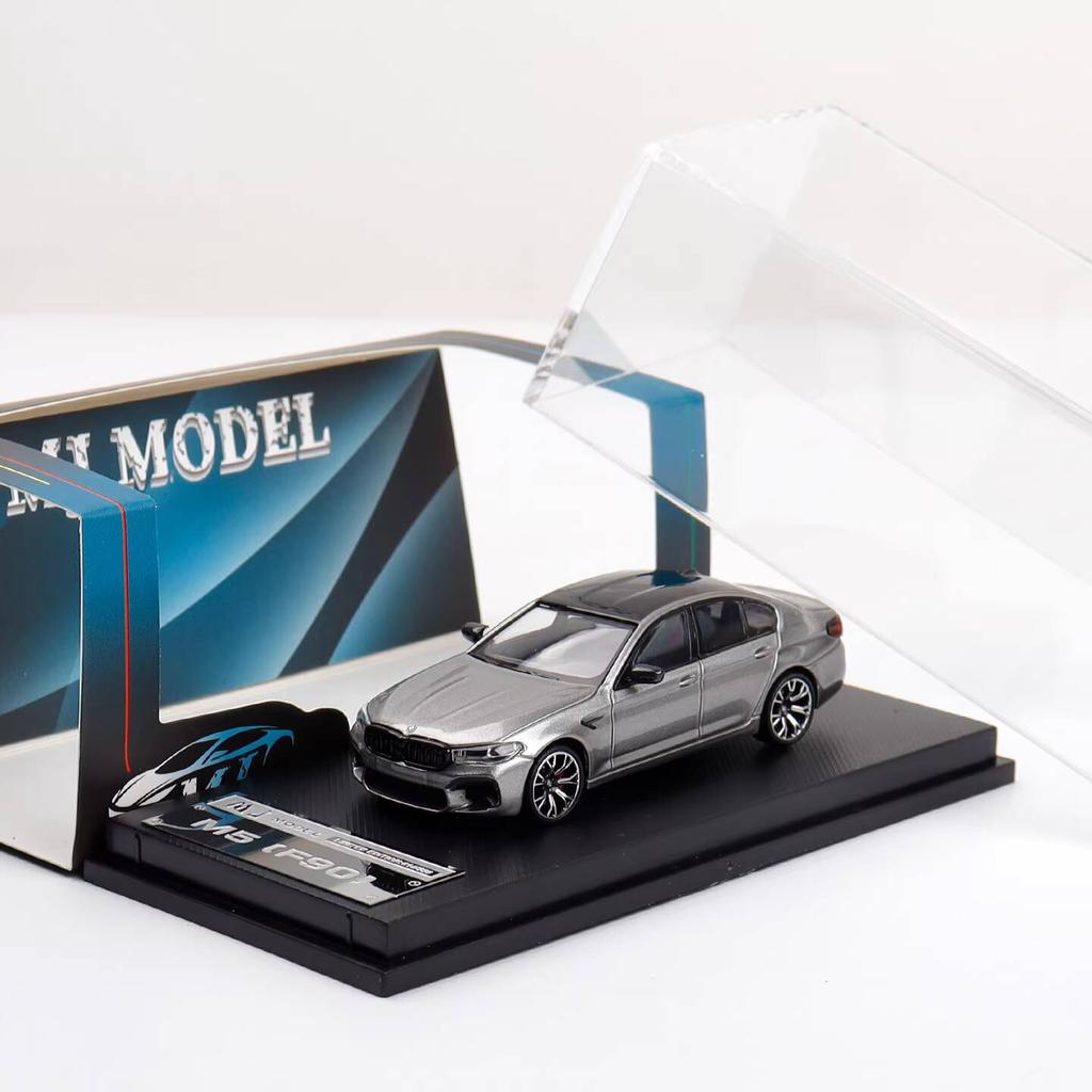M5 F90 Four-Door Sedan Version MJ 1:64 Scale Alloy Car Model Collectible Black
