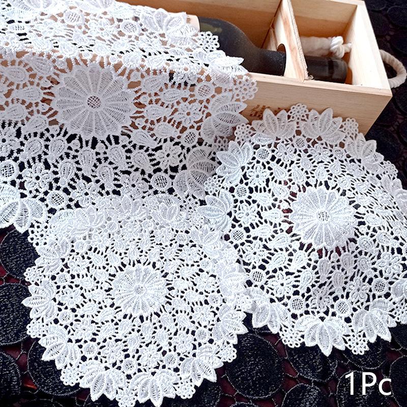Round Lace Embroidery Hollow Coaster Dining Table Placemat Coffee Tea Placemat Dining Table Mat Wedding Christmas Home Use Decoration