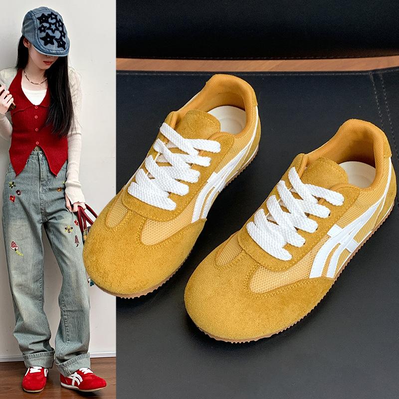 This year's popular German training shoes casual sports shoes women's 2025 summer thin mesh breathable running red Forrest Gump shoes