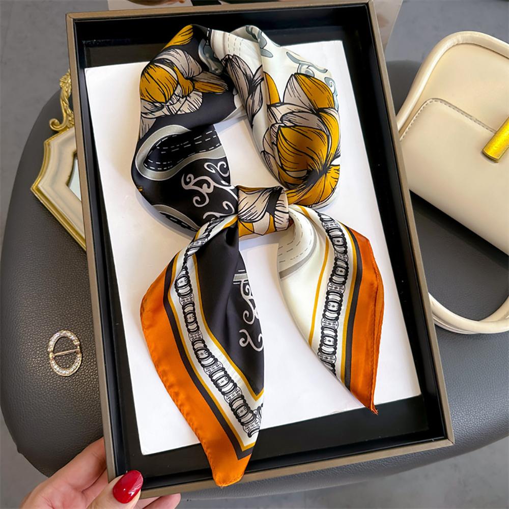 

Новый модный квадратный шарф с принтом Женский шарф из искусственного шелка Повседневный универсальный декор Маленький шейный платок 70 см x 70 см 70x70cm