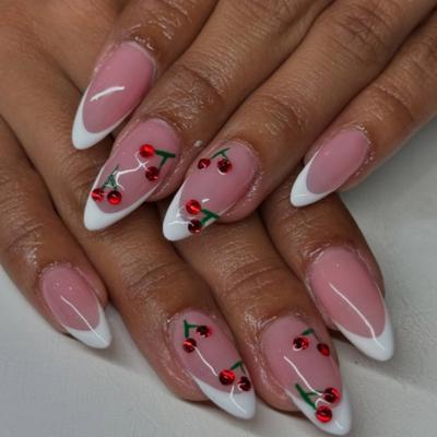 24 Stück Press-On-Nägel Französischer Stil Falsche Nägel mit Frucht-Designs Glänzende Acryl-Künstliche Nägel für Damen und Mädchen
