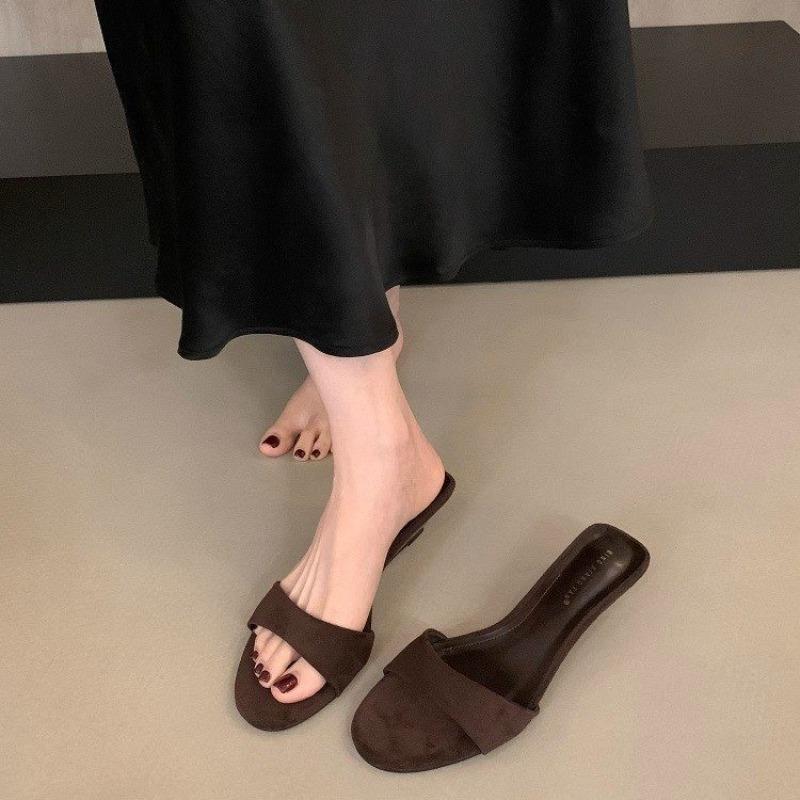 Fashion Summer New Round Toe Suede Open Toe Flip-Flops Women's Soft Sole Non-slip Wear-resistant All-match Kitten Heel Shoes