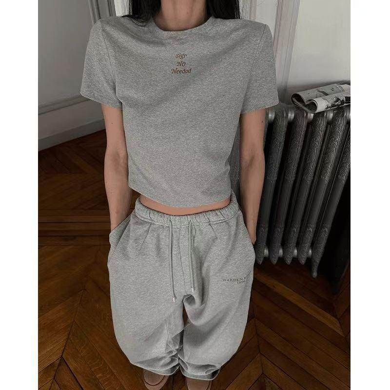 Schickes graues lässiges Sommer-Zweiteiler-Set: Kurzarm-T-Shirt & Weiter Bein Jogginghose