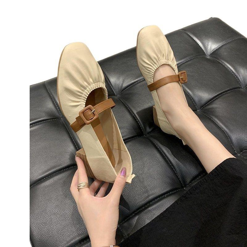 Square head single shoes women's pleated thick heel Mary Jane grandma shoes fashionable versatile word with comfortable fairy shoes gentle wind
