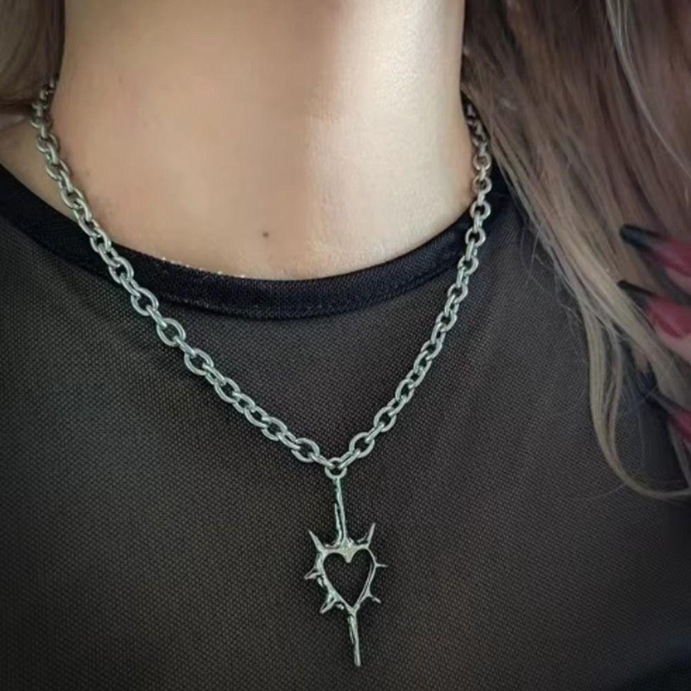 Choker Cahin Y2K Necklace Silver Color Punk Necklace Sweet Cool Heart Teeth Pendant Women Men