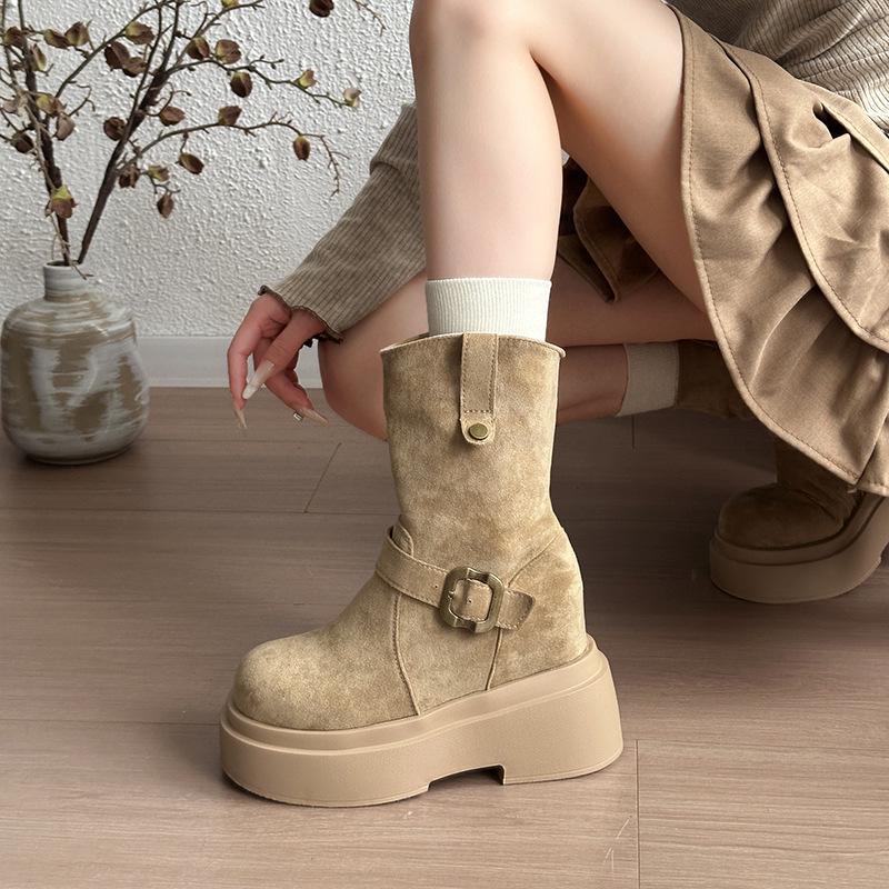Autumn thin short boots inner height increase small versatile new women's boots short tube locomotive thick bottom short tube black