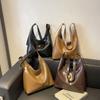 Retro Bag Women's Large-capacity New Versatile Casual Shoulder Messenger Bag Commuter Tote Bag