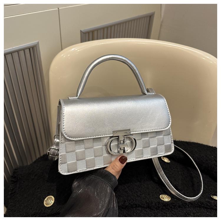 

Трендовая ретро-сумка кроссбоди 2024: Универсальная Высококлассная Модная Маленькая Квадратная Женская Сумка Через Плечо серебряный