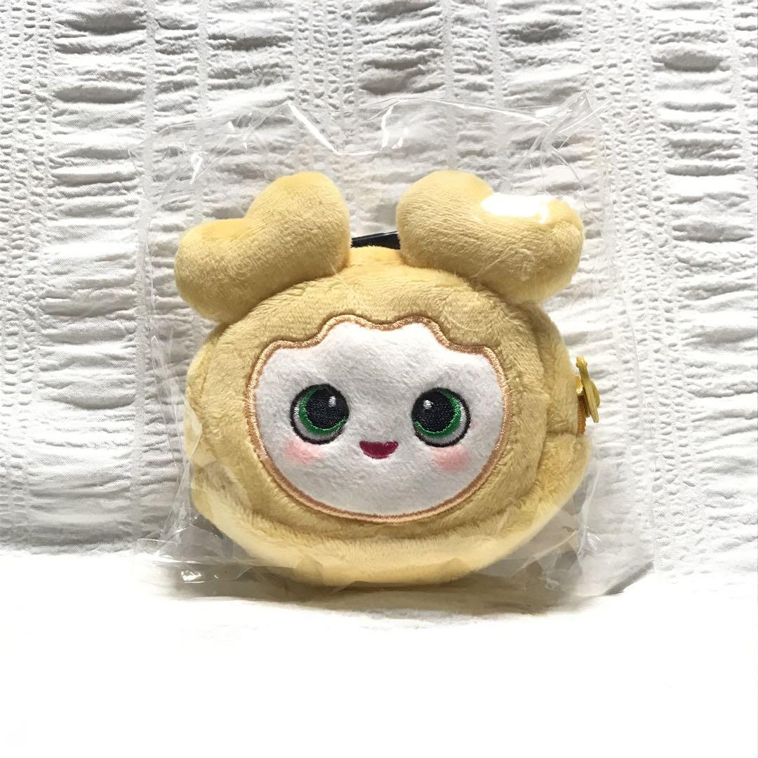 

[USED] TWICE POPUP STORE Jihyo Ghibli Earphone Pouch