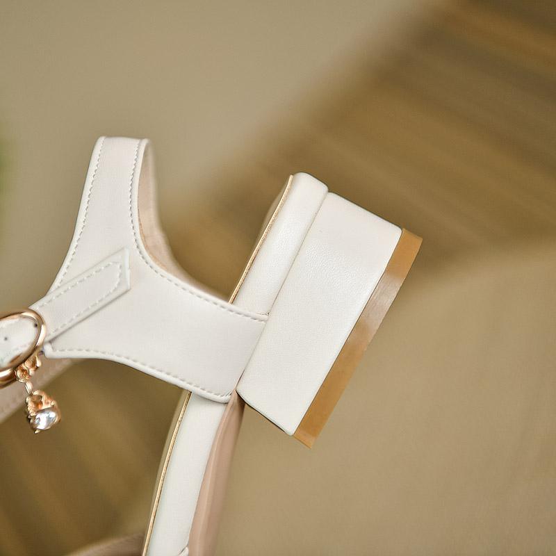 Women's low-heeled sandals summer new simple temperament solid color versatile large-size bag head sandals