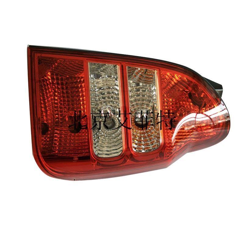 Auto Parts High Quality Rear Tail Light for Hyundai Terracan Rear Brake Light Turn Signal Combination Light LH RH