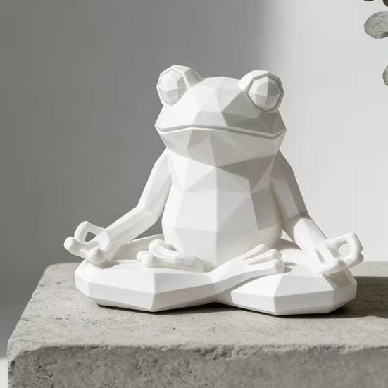 Yoga Frog Sculpture, 3D Printed Meditating Frog Figurine, Faceted Frog Sit in Meditation Statue for Desk Shelf Room Zen Decoration