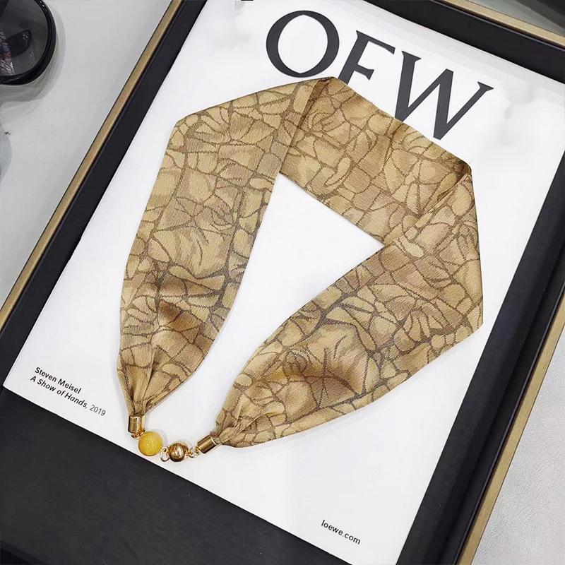 Mulheres Lenço De Seda Colar Fivela Magnética Com Strass Pequeno Lenço De Pescoço Clavícula Corrente Cocar Pingente Lenço