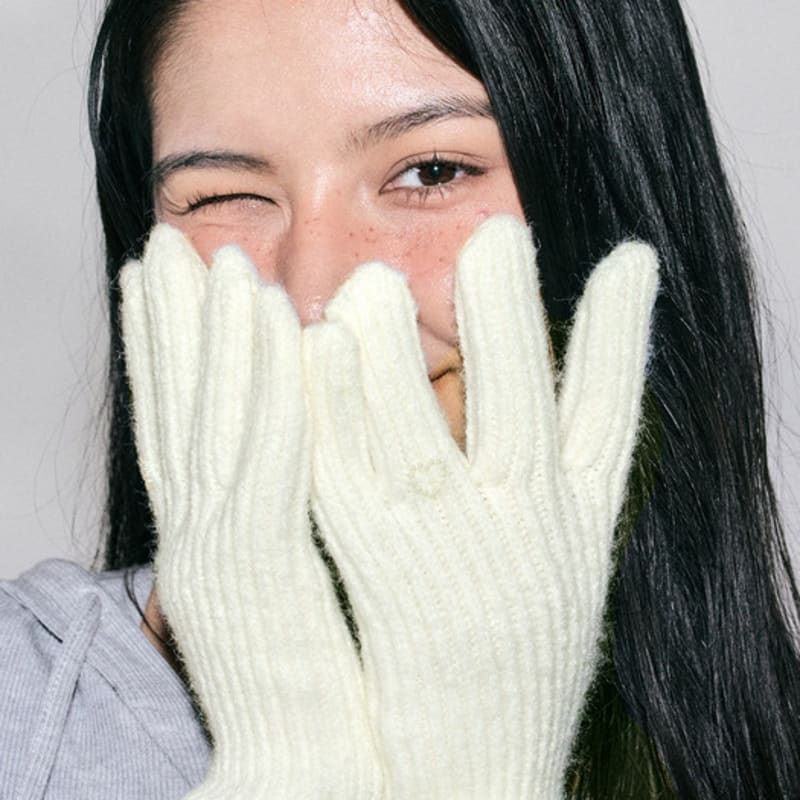 ZEROPLANET Heart Fingerhole Knit Gloves [IVORY]