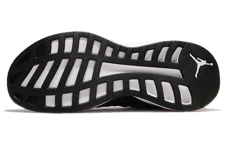 Air Jordan Formula 23 Low 'Black White' 919724-011