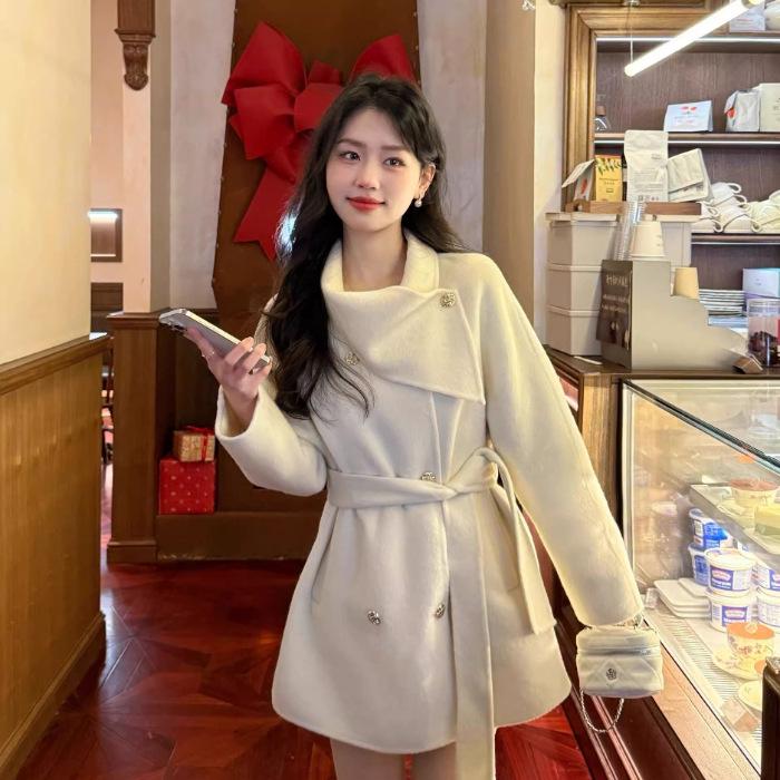 

2025 Autumn/Winter Rich Girl Style Women s Woolen Coat: Black Mid-Length Korean Turtleneck Tie-Up Jacket L