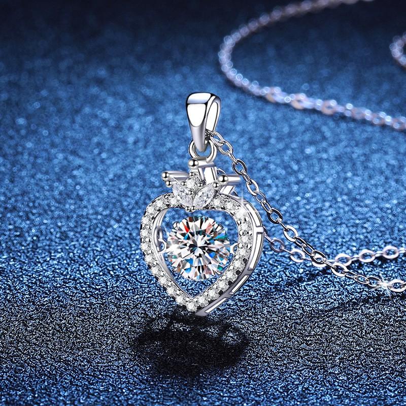 Moissanite Heart Crown Necklace 1ct Sparkle Chain Daily Wear