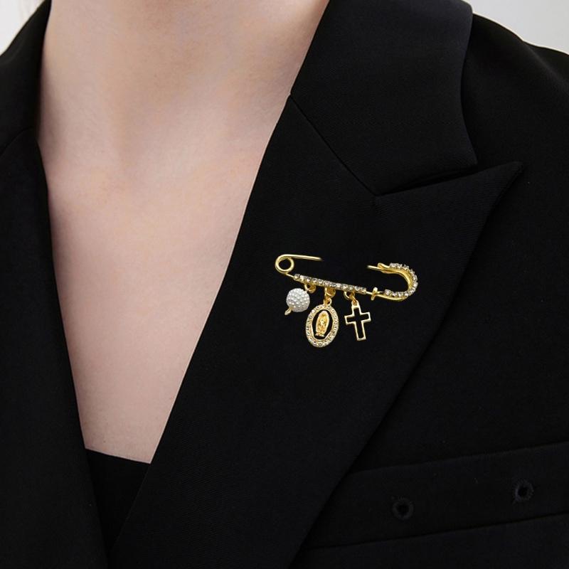 Elegant Crucifix Hollow Out Brooch For Women And Men Fashion Jewelry Accessory With Zinc Alloy Materials