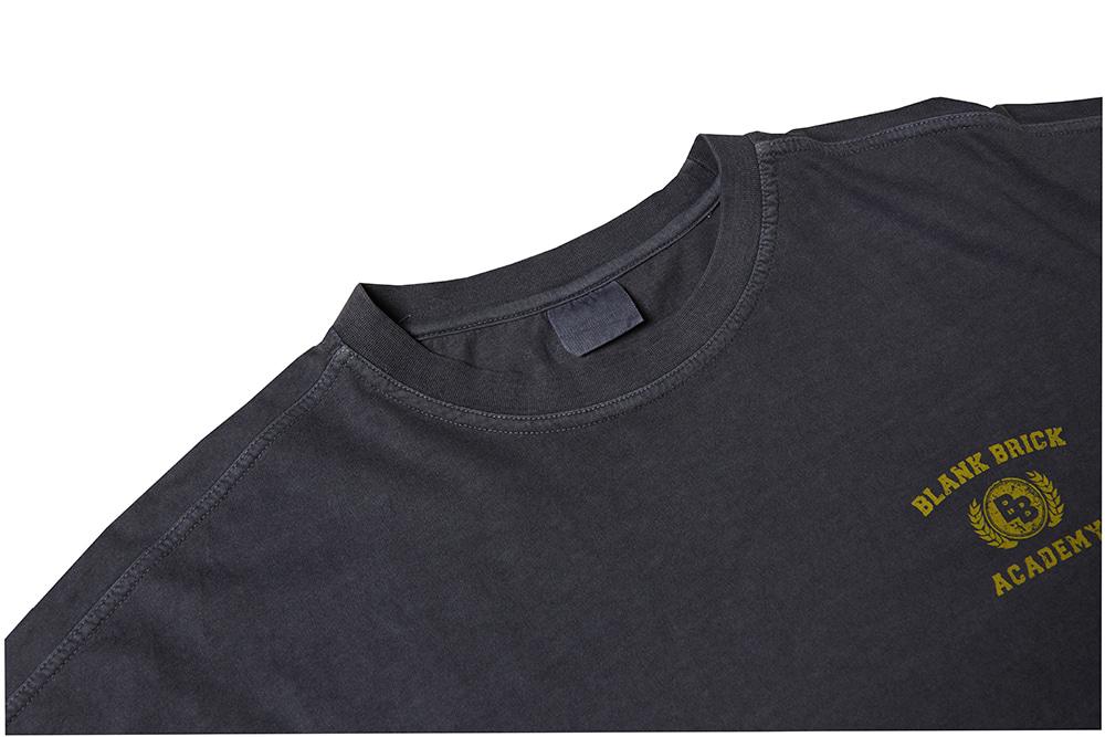 BLANKBRICK Pigment Small Emblem Blue Slit Short Sleeve T-Shirt
